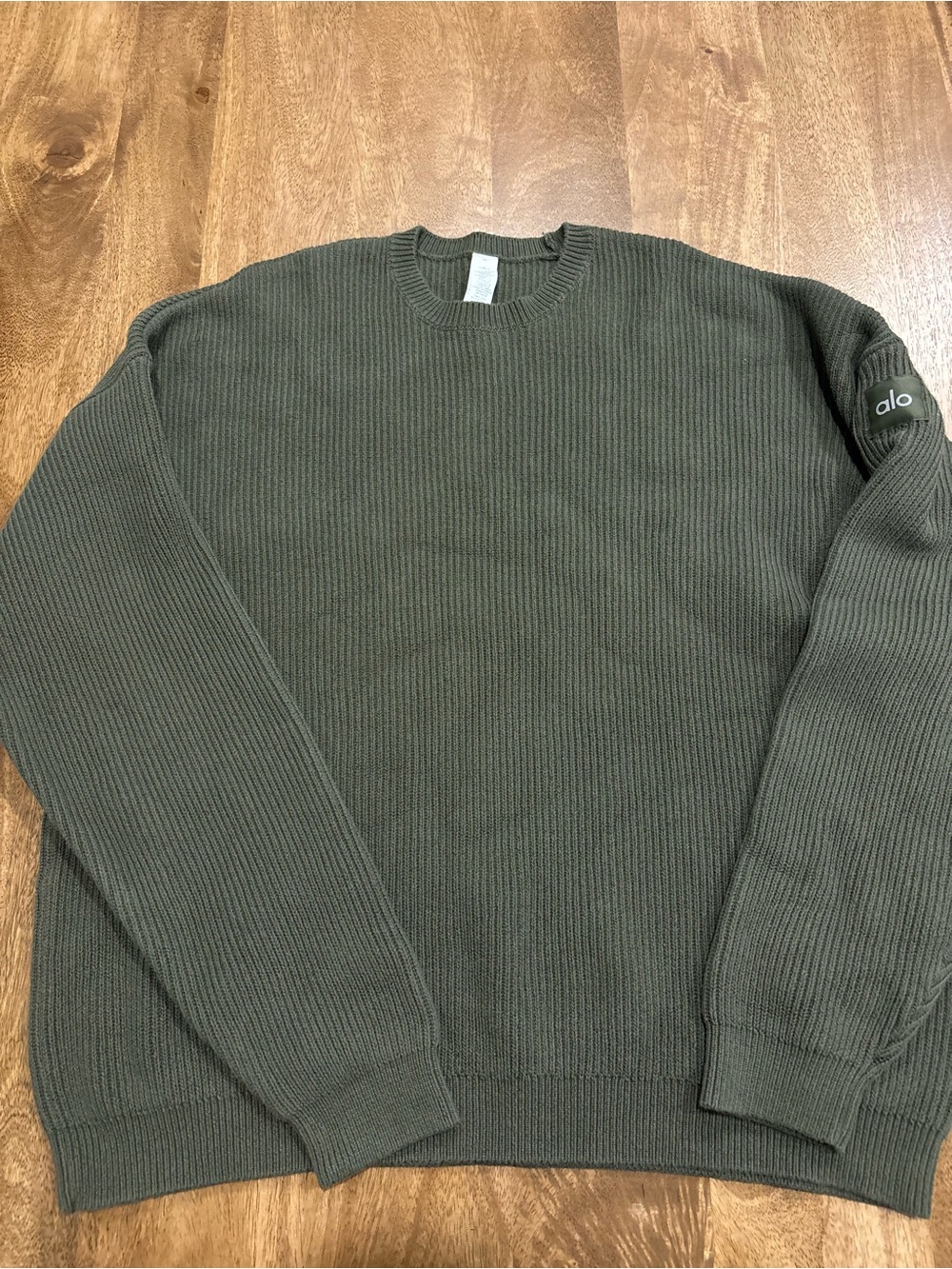 ALO Yoga Men's Olive Green Ribbed Crewneck Sweater